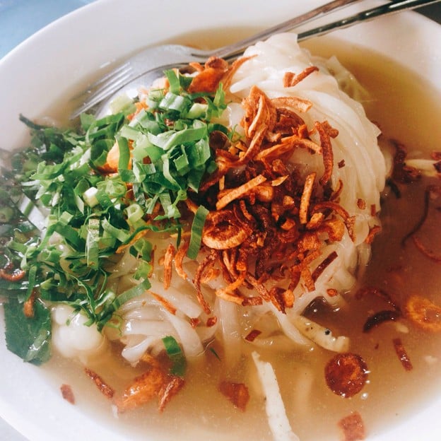 เมนูของร้าน ก๋วยจั๊บเวียดนาม ตลาด กม.2 ช่วงเย็น