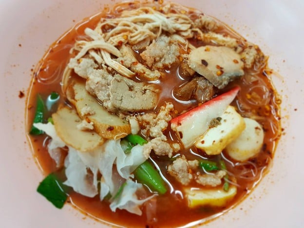 เมนูของร้าน ก๋วยเตี๋ยว นิวเบรคแตก บขส.เก่า