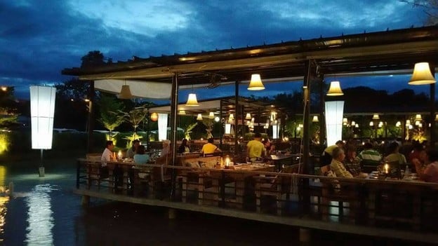 The View Village Restaurant & Karaoke แม่เหียะ