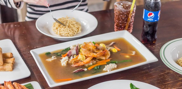 แป๊ะราดหน้า มหาชน นนทบุรี (Nonthaburi)