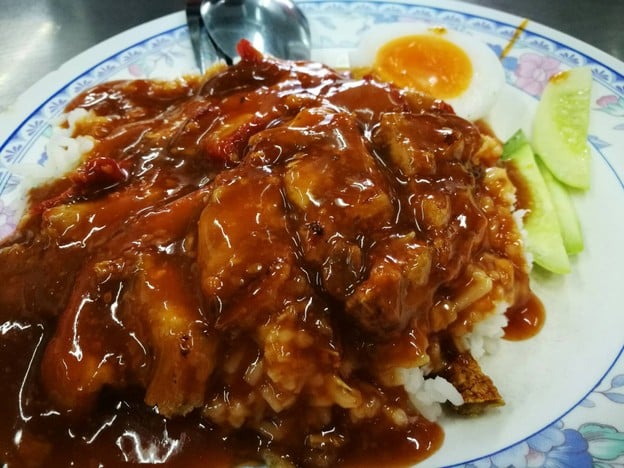 ธานี ข้าวหมูแดง - หมูกรอบ อารีย์