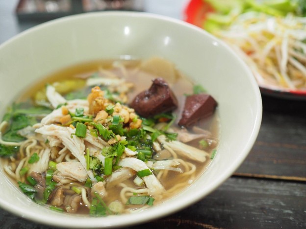 เมนูของร้าน ก๋วยเตี๋ยวไก่โบราณ