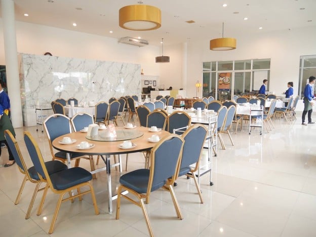 บรรยากาศ ครัวเจ๊ง้อ บางนาตราด กม.4