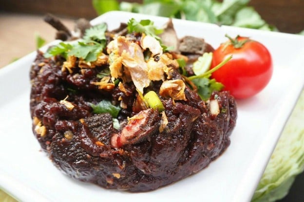 เมนูของร้าน ลาบยางเนิ้ง