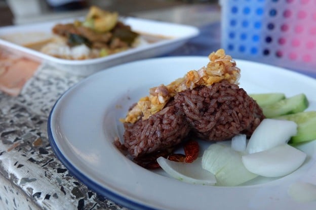 เมนูของร้าน ข้าวเงี้ยวตาบุญ -