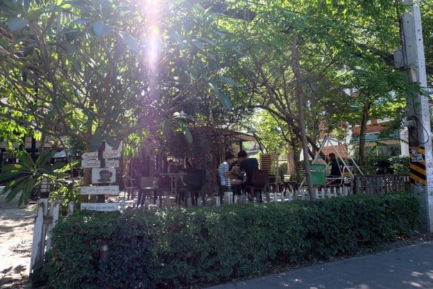 บรรยากาศ กาแฟ(โ)สด (Sode Cafe) หลังมอชอ