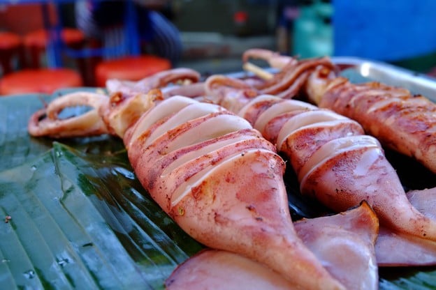 หมึกย่าง โคตรแซ่บ By แม่รัตน์ พระราม 8