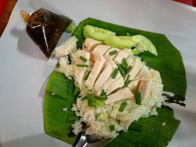 เมนูของร้าน ข้าวมันไก่ใบตอง - สาขาโป๊ะหมอ