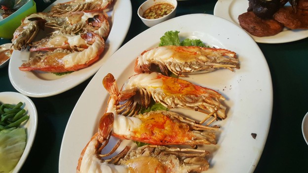 ร้านอาหารบ้านกลางกรุง พระราม3
