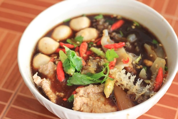 อาม่าตีนไก่ซุปเปอร์ มีสาขาเดียว