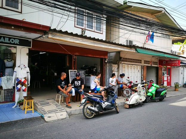 หน้าร้าน โอสถเพลส - Osot Place