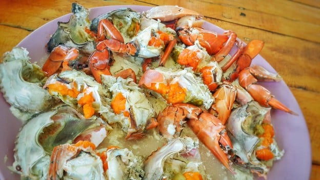 เมนูของร้าน ลุงเก้งซีฟู้ด สมุทรสงคราม