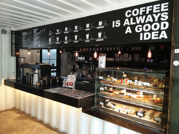 บรรยากาศ THINK CAFE & EATERY เดอะบล๊อค ราชพฤกษ์