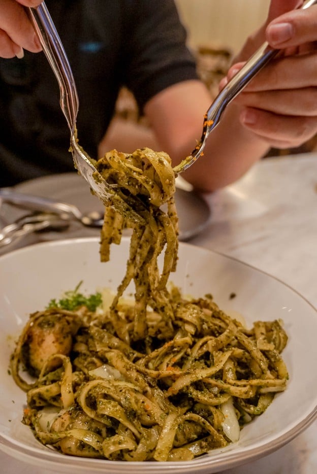 เมนูของร้าน Akart Bistro & Bar