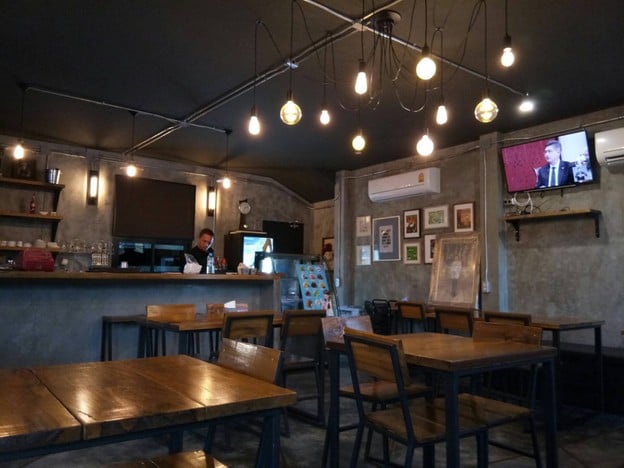 48 House Restaurant &cafe