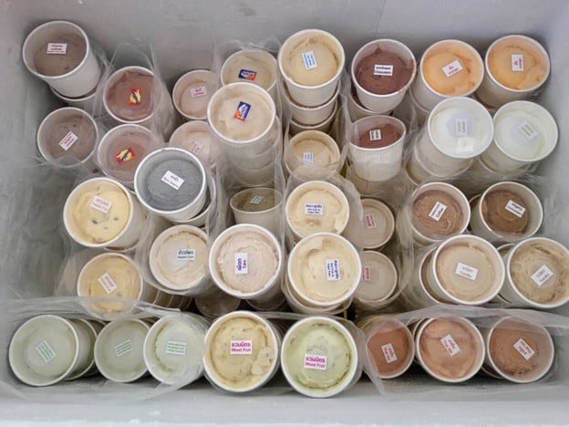 เมนูของร้าน ไอศกรีมกดกริ่ง