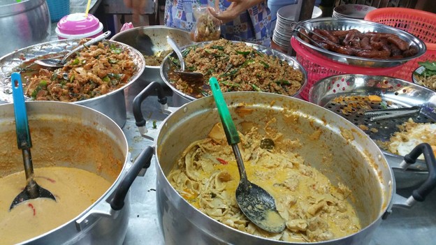 ร้านข้าวแกงมรดกไทย