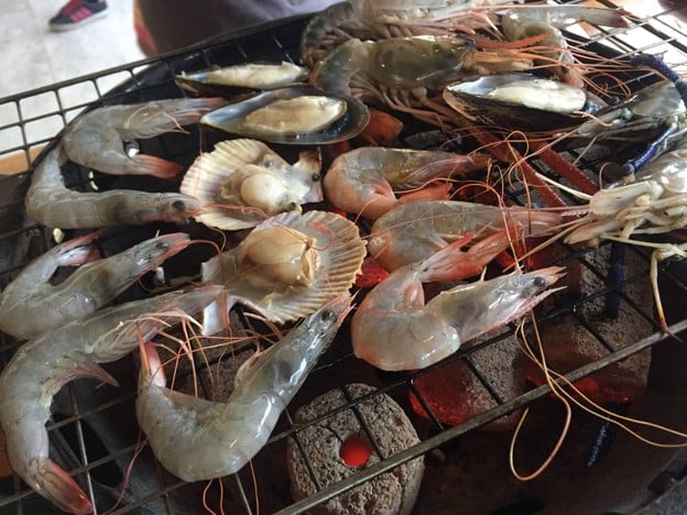 เมนูของร้าน ถลางกุ้งกระทะบุฟเฟ่ต์