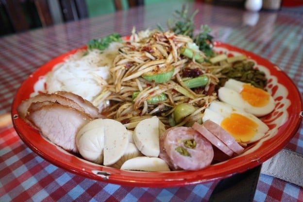 เมนูของร้าน Tamnak Isan Ekamai(ตำหนักอีสาน เอกมัย)สุขุมวิท 63