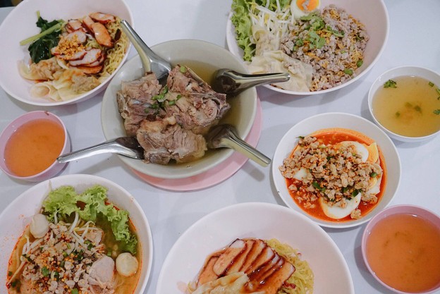 เด่นชาย ข้าวต้มบาทเดียว หลิ่งมื่น