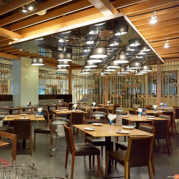 บรรยากาศ Laemcharoen Seafood เซ็นทรัลเวิลด์