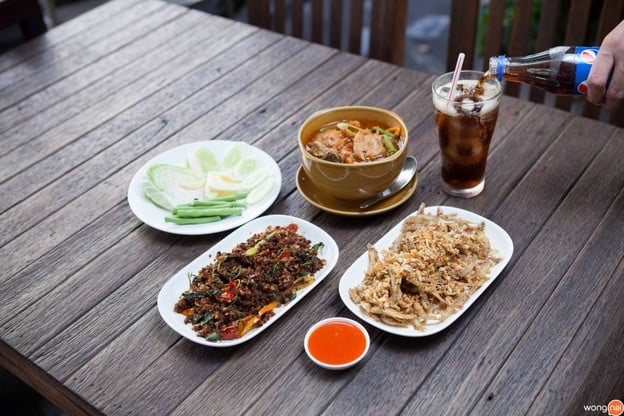 แกงป่า(ลุงสง่า) ซอยวัดบัวขวัญ