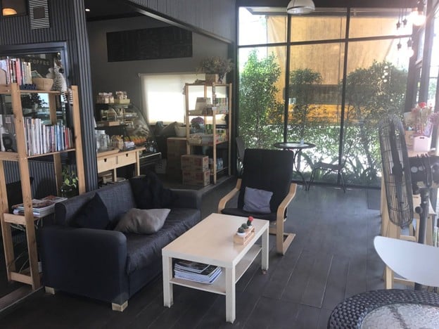 บรรยากาศ กาแฟบ้านริมน้ำ