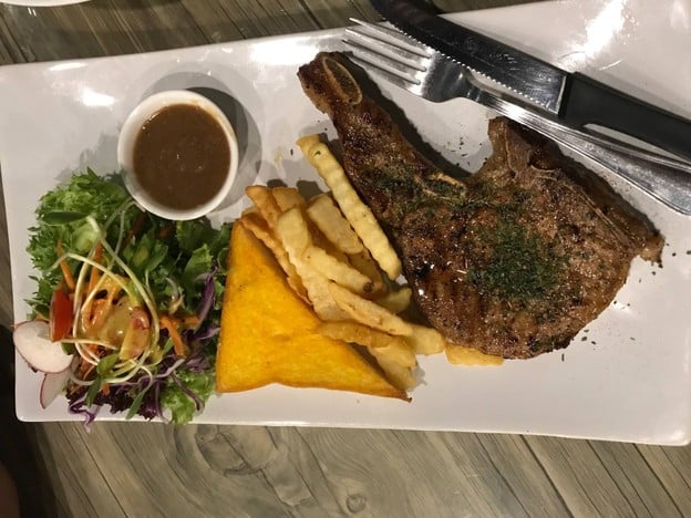 Taste me cafe & bistro