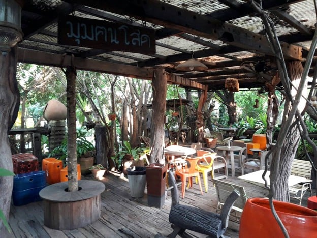 บรรยากาศ กาแฟทวดพัน