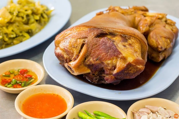 ข้าวขาหมูป้าทัน