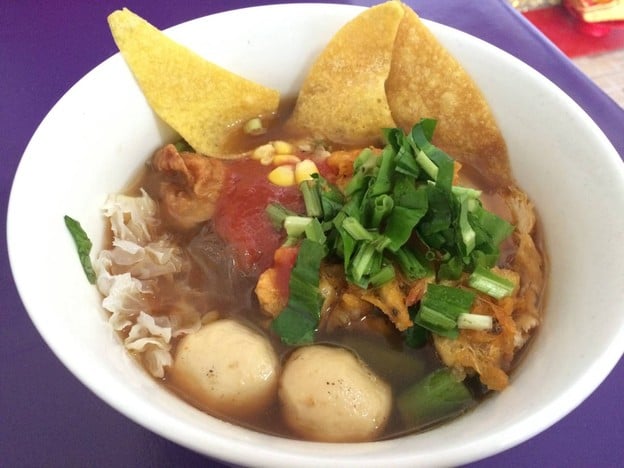 แม่หนุ่ย ก๋วยเตี๋ยวหมูเลียง ภูเก็ตซิตี้โฮม