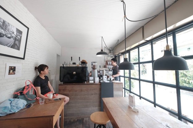 บรรยากาศ GRAPH CAFE กลางเวียง-เมืองเก่า(คูเมืองชั้นใน)