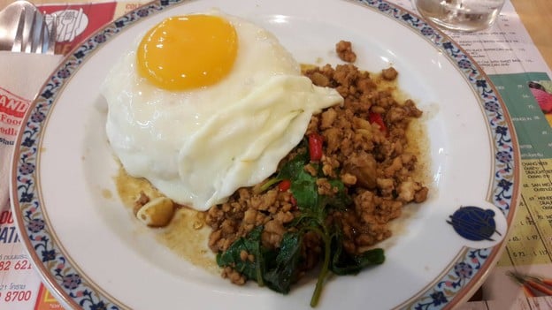 เมนูของร้าน ถูกและดี Eight Thonglor