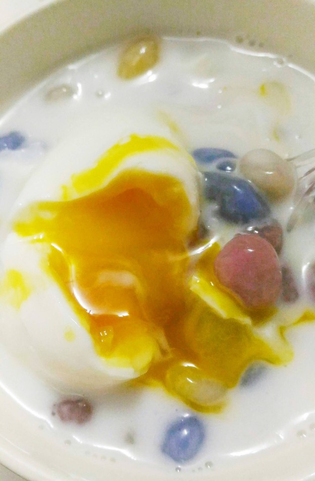 บัวลอยรถถีบ (บ้านขนม บัวลอยไข่หวาน) ถนนคนเดินสันกำแพง