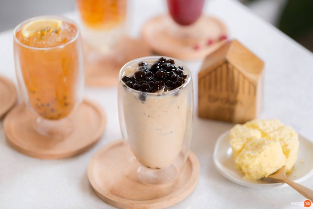 เมนูของร้าน Brown Café นิมมานเหมินท์ ซอย 9