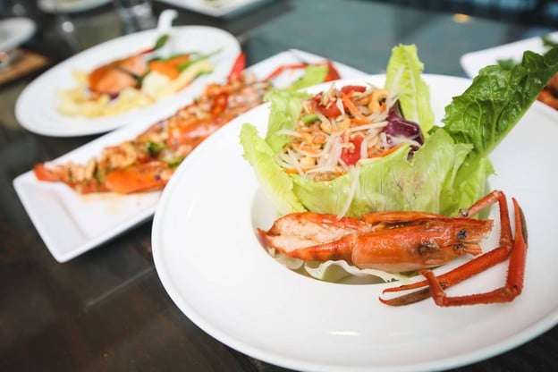 เมนูของร้าน The Deck by the river โรงแรมอรุณเรสซิเด้นท์