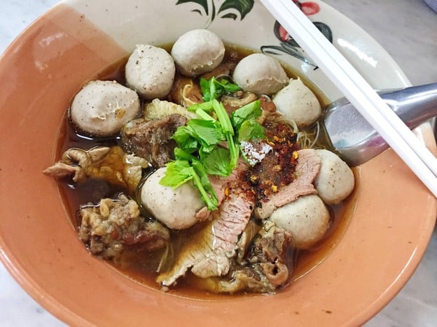เมนูของร้าน เพ็ญจันทร์โภชนา