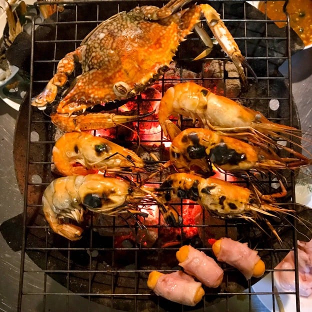 นายยก หมูกะทะ สามกอง