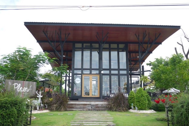 Ploen Coffee Bar เพลิน คอฟฟี่ บาร์