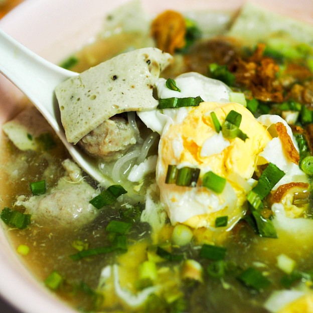 เมนูของร้าน คุณแดงก๋วยจั๊บญวน พระอาทิตย์
