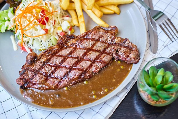 เมนูของร้าน T-Rex Steak House บิ๊กซี สามแยกปักธงชัย
