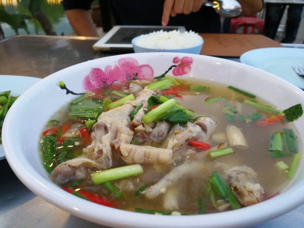 ข้าวต้มริมสระเจ้าแรกเมืองทองธานี เมืองทองธานี