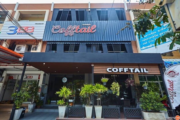 หน้าร้าน Cofftail Cafe -