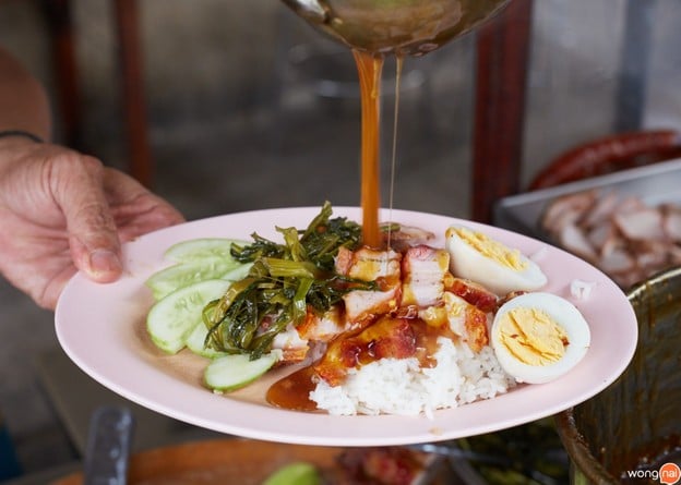 ร้านข้าวหมูแดงนายดอกไม้ สาขาหน้าเก๋ง ถนนวชิรปราการ