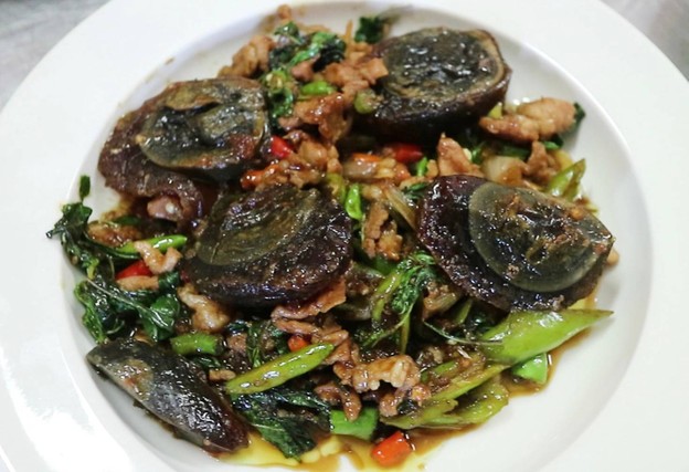 เจ๊ติ๋ม ต้มเล้งรสเเซ่บ