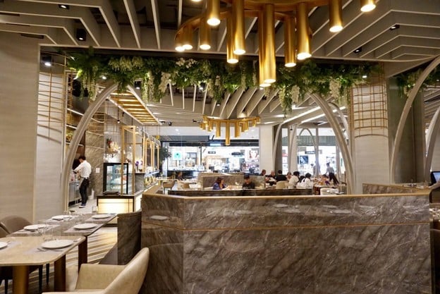 บรรยากาศ ไก่ทอง ออริจินัล เซ็นทรัลอีสต์วิลล์