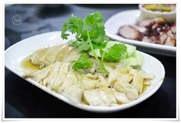 เมนูของร้าน บุญตงเกียรติ ข้าวมันไก่สิงคโปร์ ทองหล่อ