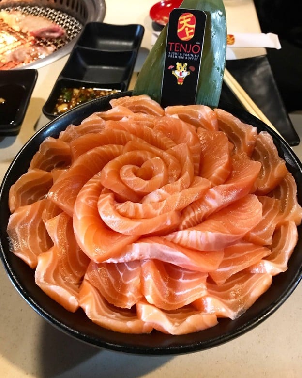 Tenjo Sushi & Yakiniku Premium Buffet Gateway Ekamai