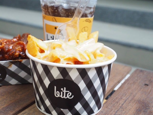 Bite Chicken ท่ามหาราช