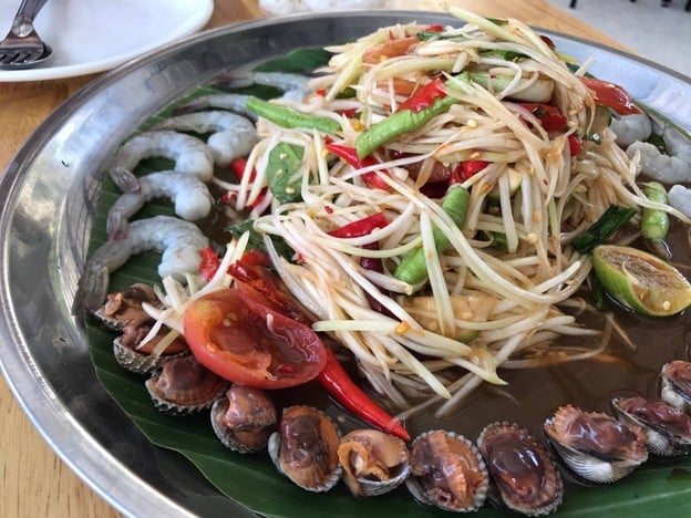 เมนูของร้าน ล้านนัวส์ สุทธิสาร-รัชดา